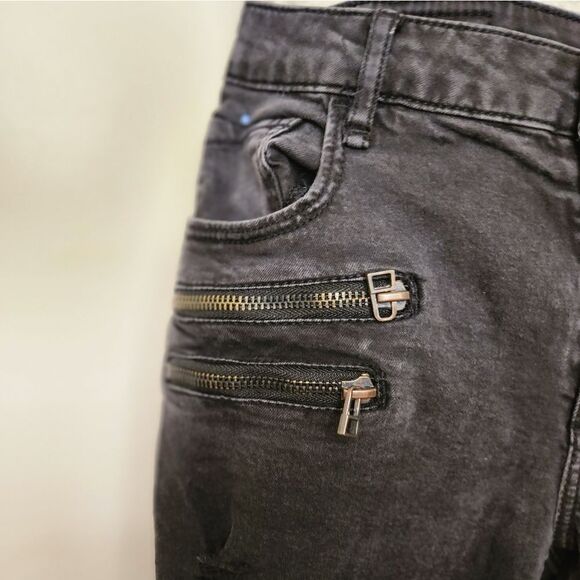 Highwaisted black distressed skinny jeans - Picture 4 of 11
